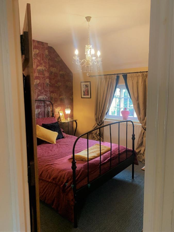 Bed and Breakfast Bohemianbreezebreaks Торнтон-Дейл Экстерьер фото