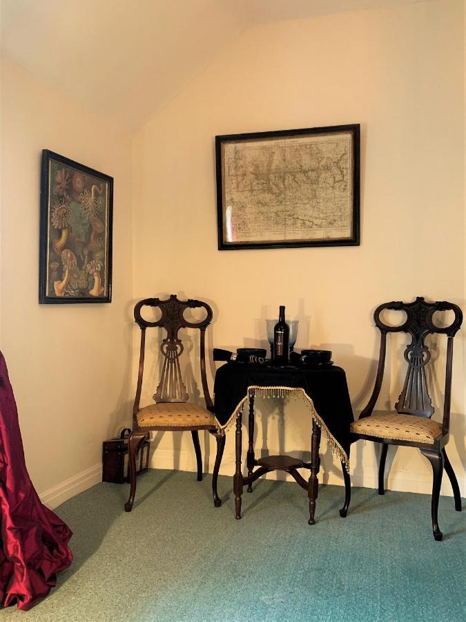 Bed and Breakfast Bohemianbreezebreaks Торнтон-Дейл Экстерьер фото